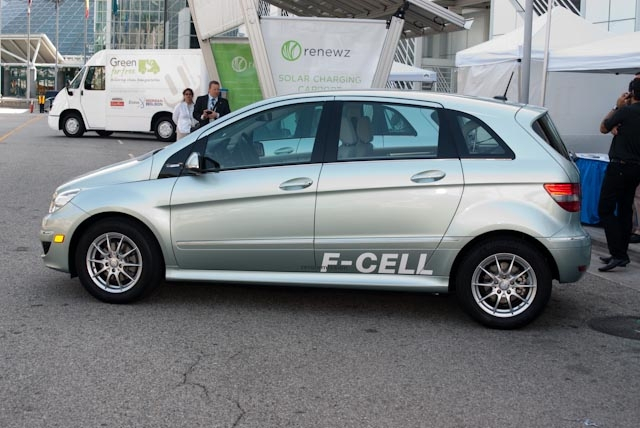 Mercedes-F-Cell.jpg